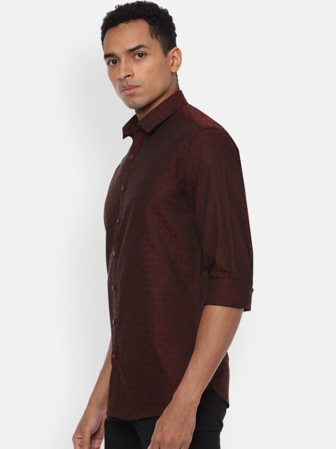 

V Dot Men Brown & Black Pure Cotton Slim Fit Printed Casual Shirt