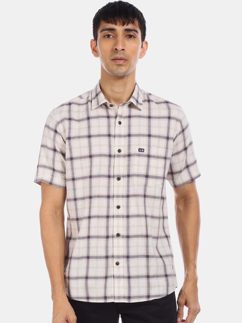 

Arrow Sport Men Off-White & Navy Cotton Checked Casual Shirt