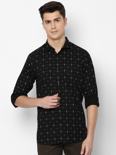 

Allen Solly Men Black & White Regular Fit Printed Casual Shirt