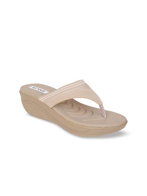 

Zyla Women Beige Solid Sandals