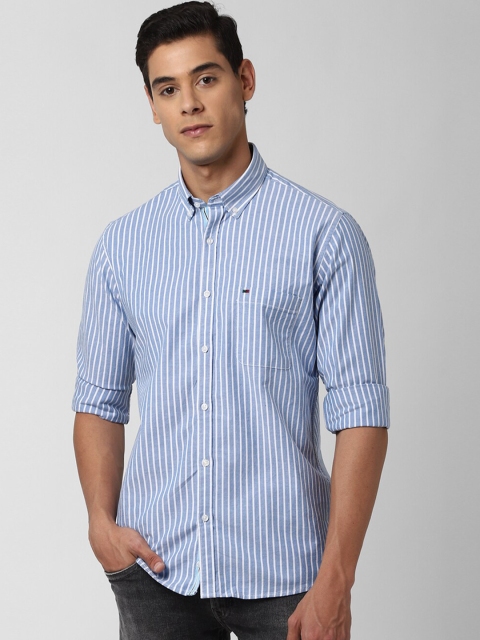 

Peter England Casuals Men Blue & White Regular Fit Striped Casual Shirt