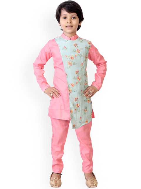 

EthnoVogue Boys Pink & Green Printed Kurta with Pyjamas
