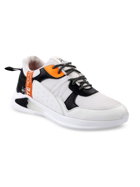 

Woakers Men White & Black Colourblocked Skate Shoes Casual Shoes