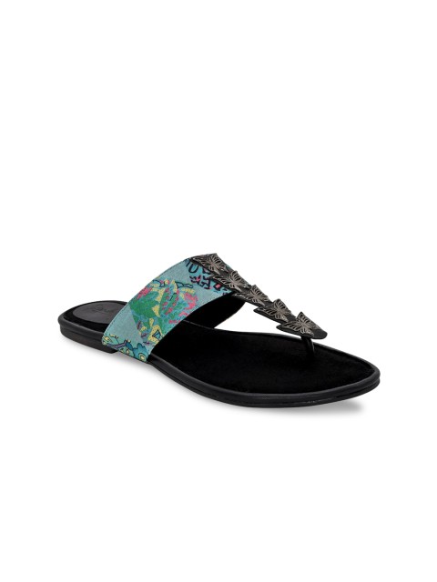 

Siendo Desi Women Blue & Green Printed T-Strap Flats, Black