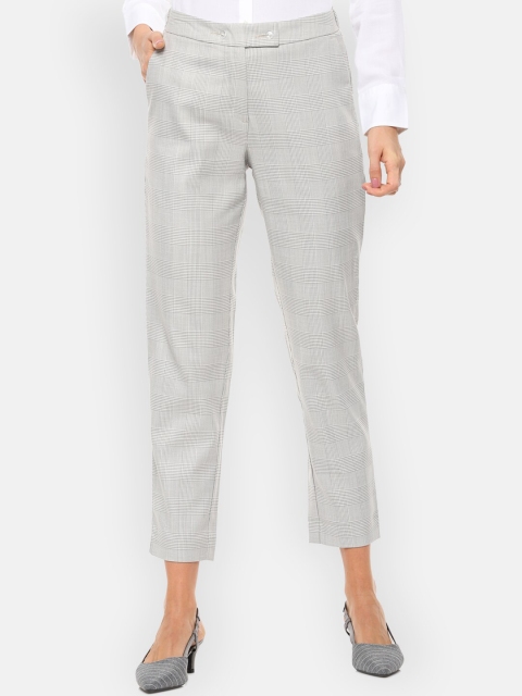

Van Heusen Woman Grey Checked Cropped Formal Trousers