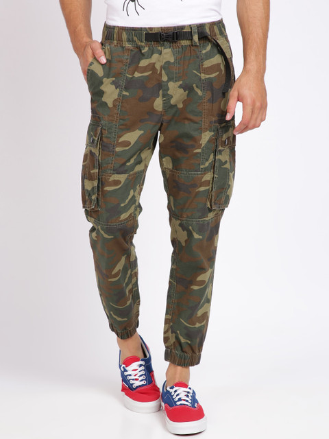 

Breakbounce Men Olive Green Slim Fit Camo Printed Cargos