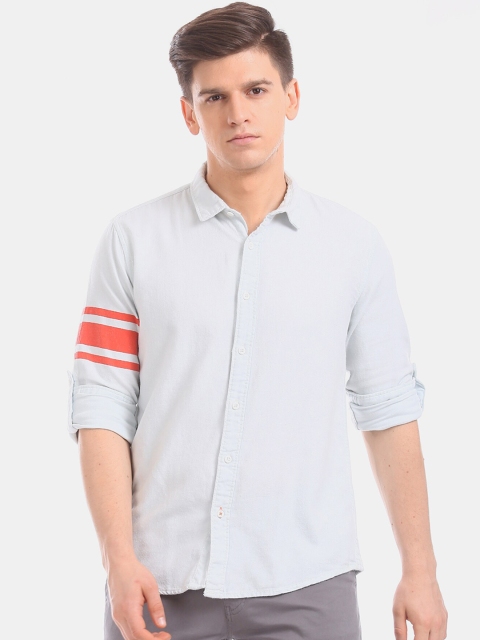 

Colt Men Off-White Regular Fit Solid Casual Shirt
