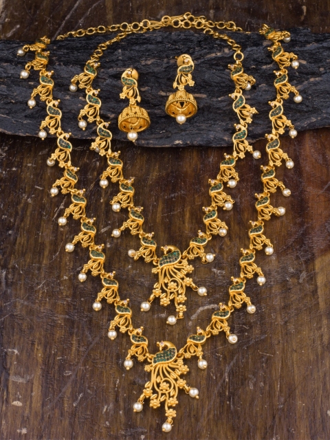 

Alankruthi Green Gold-Plated Stone-Studded & Beaded Peacock Shaped Jewellery Set
