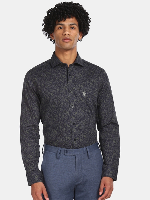 

U.S. Polo Assn. Men Navy Blue & Green Regular Fit Printed Casual Shirt