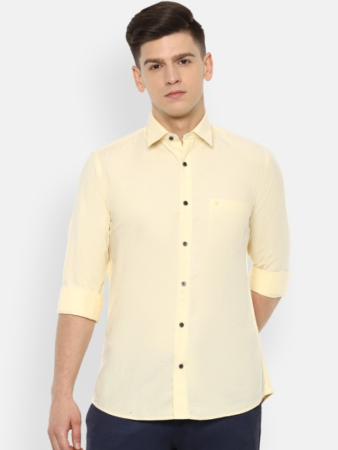 

Van Heusen Sport Men Yellow Slim Fit Solid Casual Shirt
