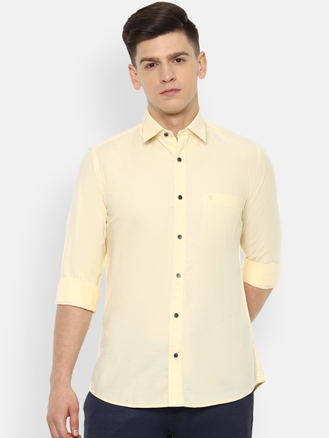 

Van Heusen Sport Men Yellow Slim Fit Solid Casual Shirt
