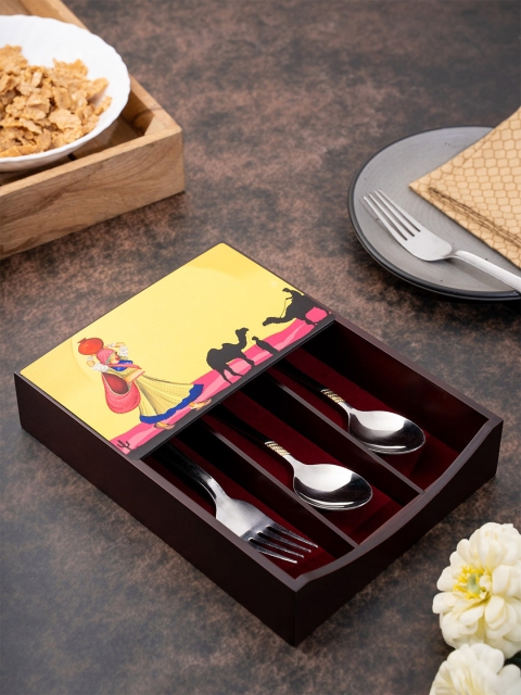 

KOLOROBIA Brown & Yellow Rajasthani Nomad Girl Printed Cutlery Holder