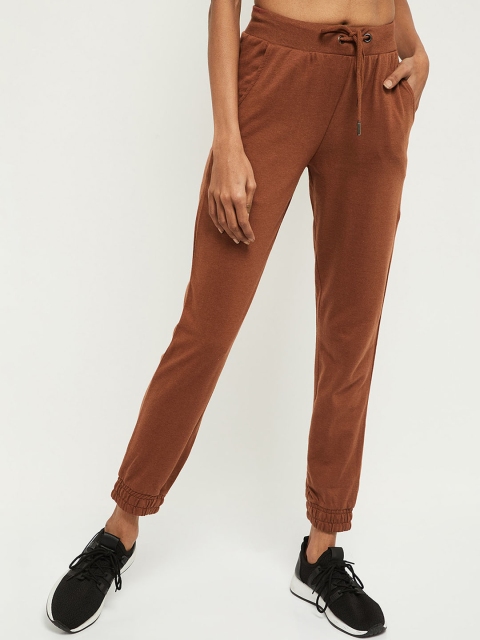 

max Women Brown Regular Fit Solid Joggers
