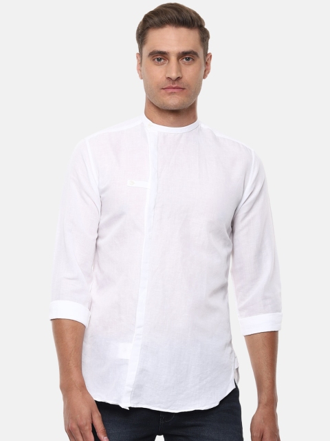 

V Dot Men White Slim Fit Solid Casual Shirt
