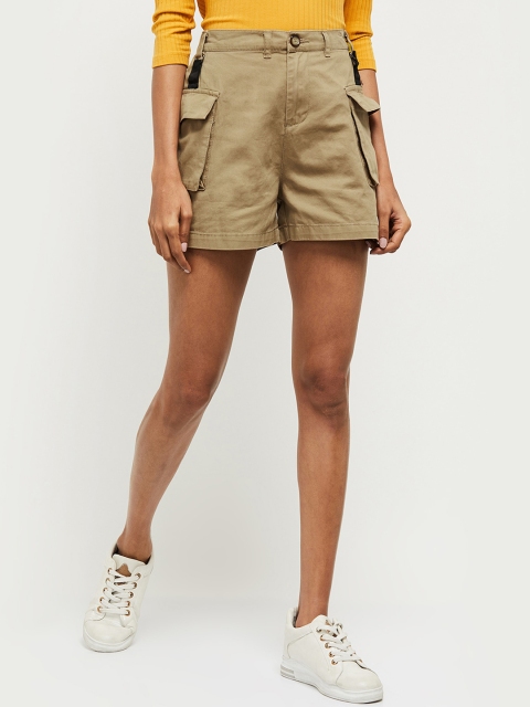 max Women Beige Solid Regular Fit Regular Shorts