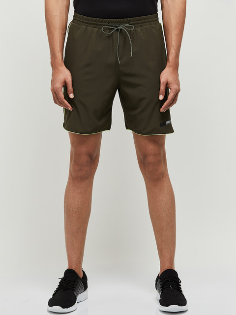 

max Men Olive Green Solid Regular Fit Regular Shorts