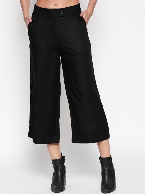 

People Women Black Regular Fit Solid Culottes