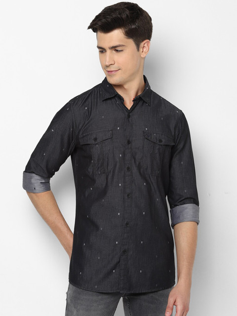 

Solly Jeans Co. Men Black Regular Fit Printed Casual Shirt
