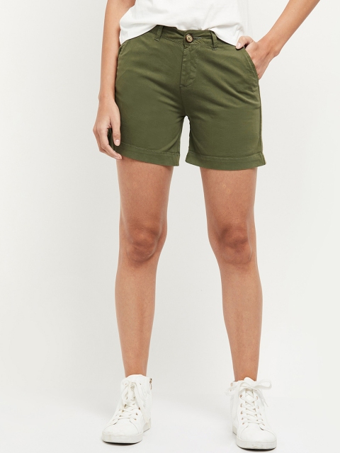 

max Women Olive Green Solid Regular Fit Regular Shorts