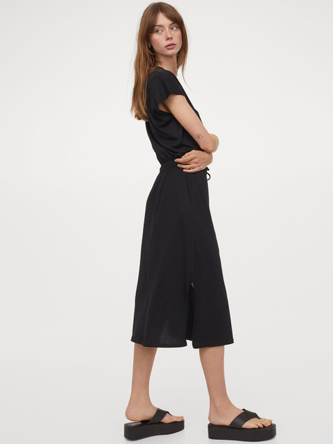 

H&M Black Drawstring T-shirt Dress