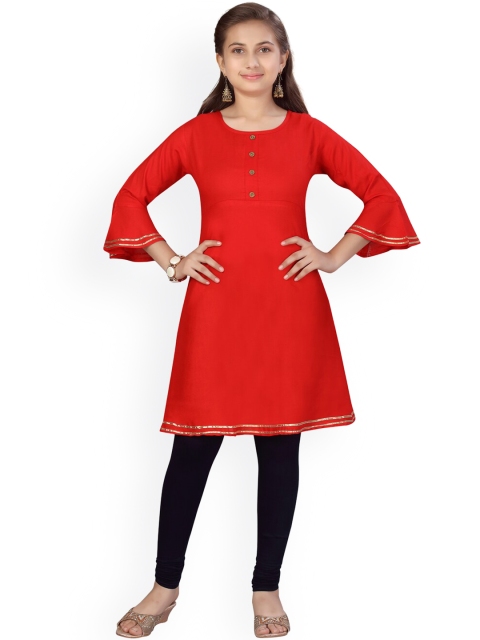 

Aarika Girls Red Solid Cotton Kurta