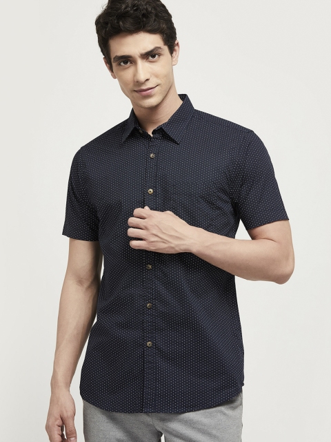 

max Men Navy Blue & Off-White Cotton Printed Casual Shirt