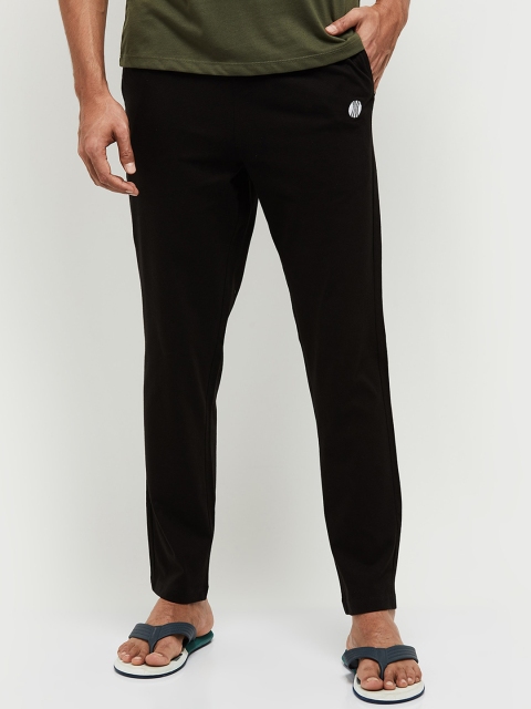 

max Men Black Solid Lounge Pants