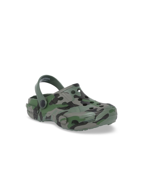 

Pantaloons Junior Boys Green Printed Clogs