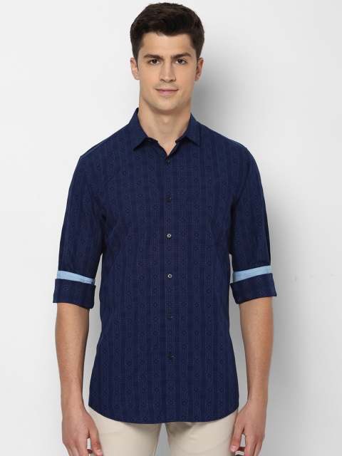

Allen Solly Men Navy Blue & White Pure Cotton Slim Fit Checked Casual Shirt