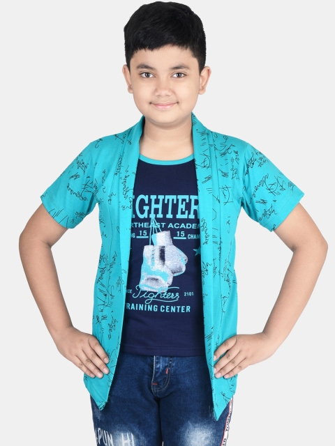 

Fabshio Boys Blue & Green Typography Cotton T-shirt with Shrug