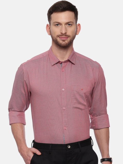 

CROYDON Men Red Regular Fit Solid Casual Shirt