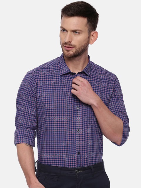 

CROYDON Men Pink Regular Fit Checked Casual Shirt