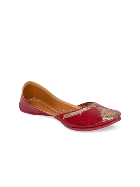 

Ta Chic Women Brown & Gold Embellished Leather Mojaris