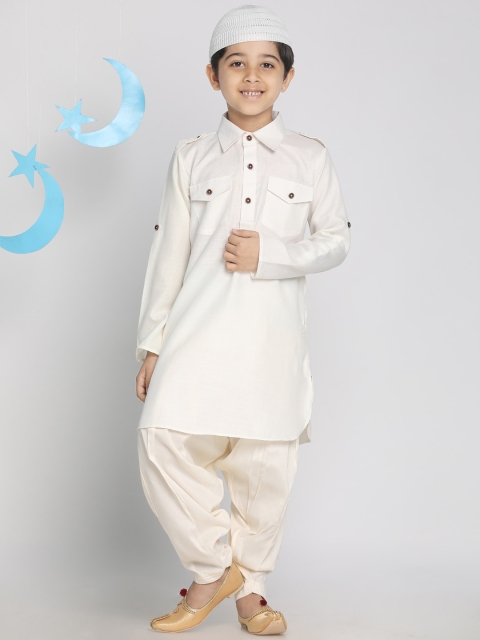 

VASTRAMAY Boys Off-White Solid Kurta & Pyjamas with Cap