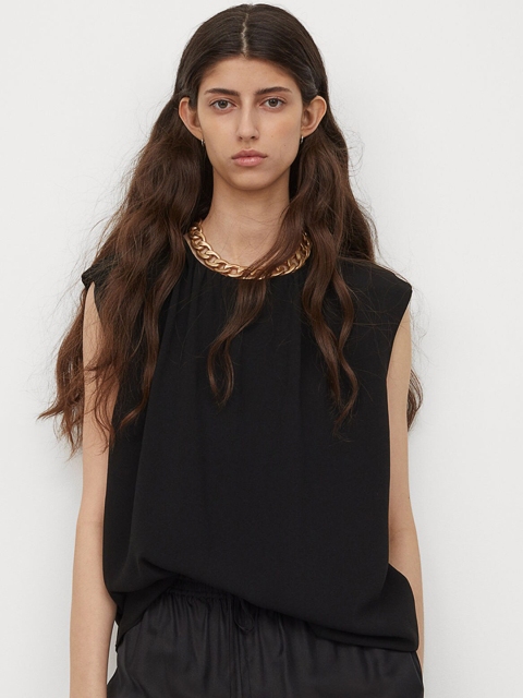 

H&M Black Sleeveless Shoulder-Pad Blouse