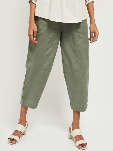 

max Women Green Regular Fit Solid Cropped Trousers