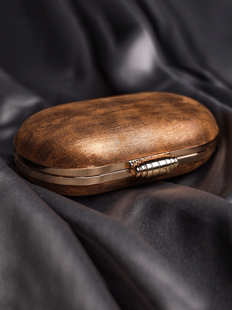 

TRINK Gold-Toned Solid Box Clutches