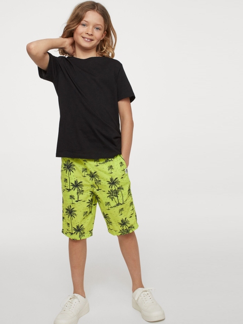 

H&M Boys Green Cotton Shorts