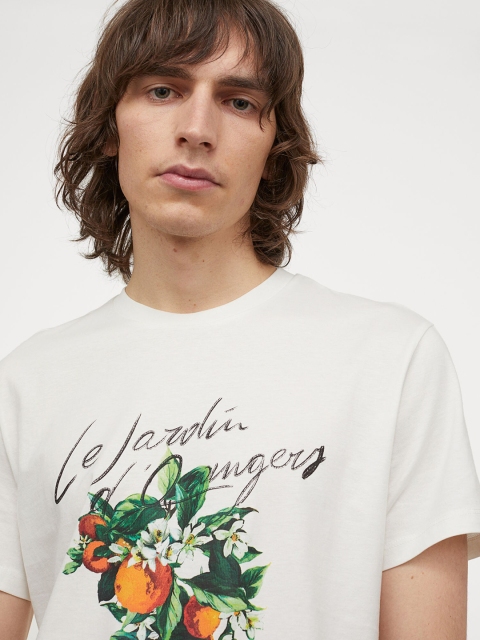

H&M Men Off White Printed Cotton T-shirt With A Motif