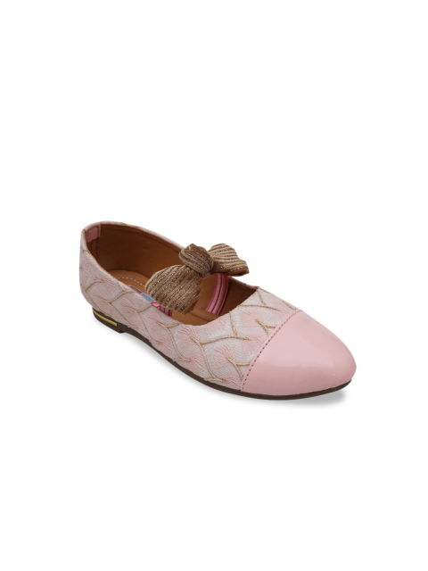 

DChica Girls Pink Textured Ballerinas