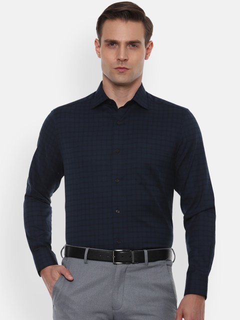 

Louis Philippe Men Navy Blue Regular Fit Checked Casual Shirt