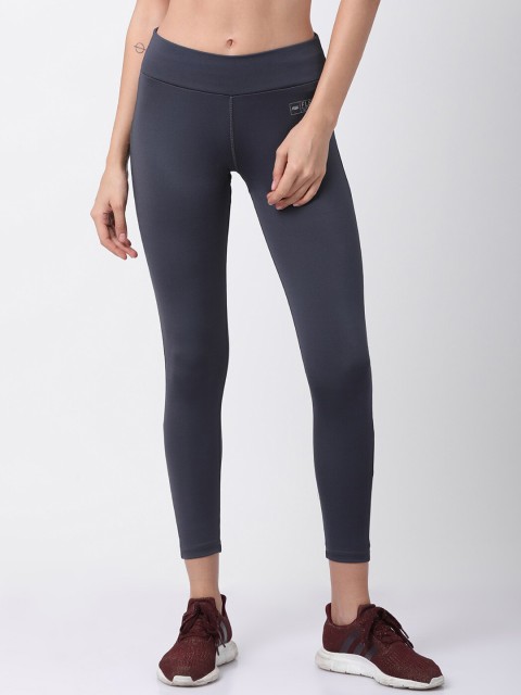 

GOLDSTROMS Women Grey Solid Cropped Tights