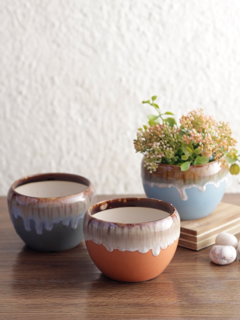

Aapno Rajasthan Set Of 3 Handpainted Ceremic Planters, Grey