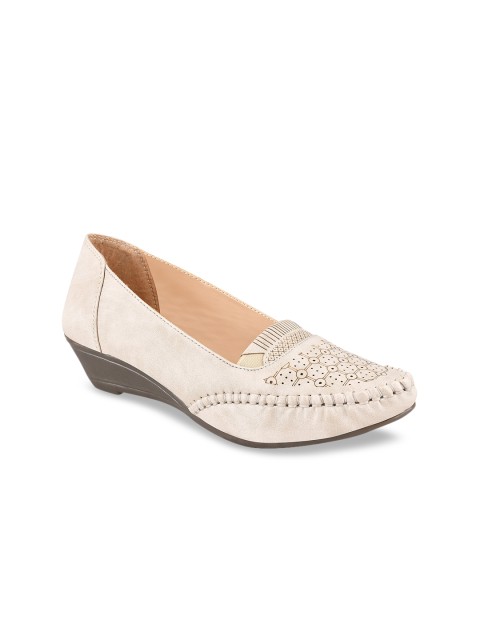 

CALZADO Women Cream-Coloured Textured Sandals