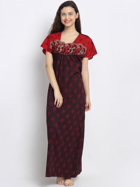 

Secret Wish Black & Red Printed Nightdress