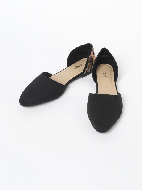 

Ginger by Lifestyle Women Black Solid Ballerinas