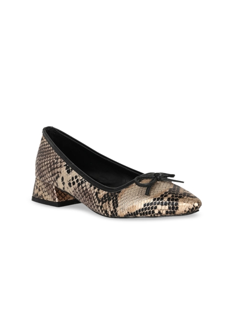 

GIRL EXCUSE Women Gold-Toned Printed Sandals