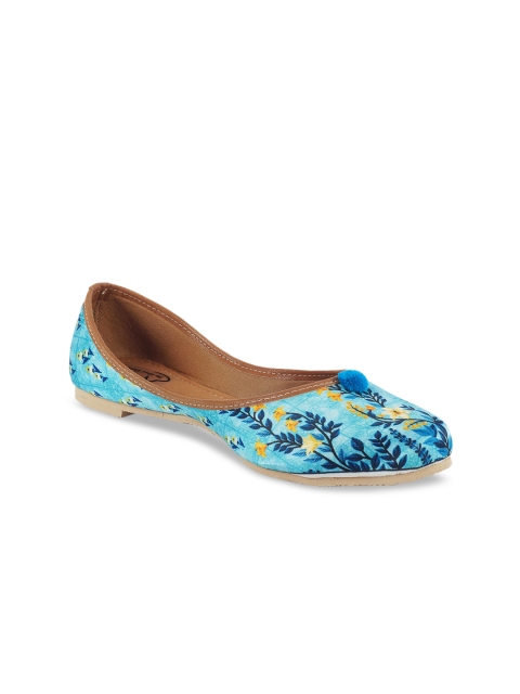 

The Desi Dulhan Women Blue Printed Fabric Pom-Pom Ballerinas