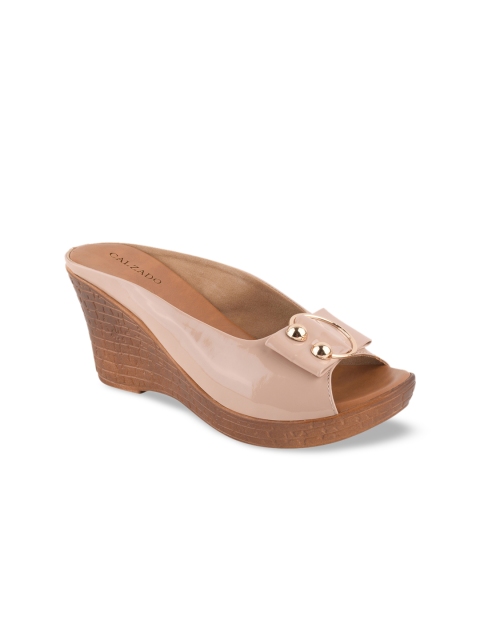 

CALZADO Women Peach-Coloured Solid Peep Toes