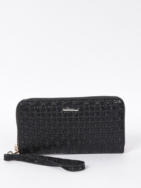 

Ginger by Lifestyle Women Black Textured Zip Around Wallet
